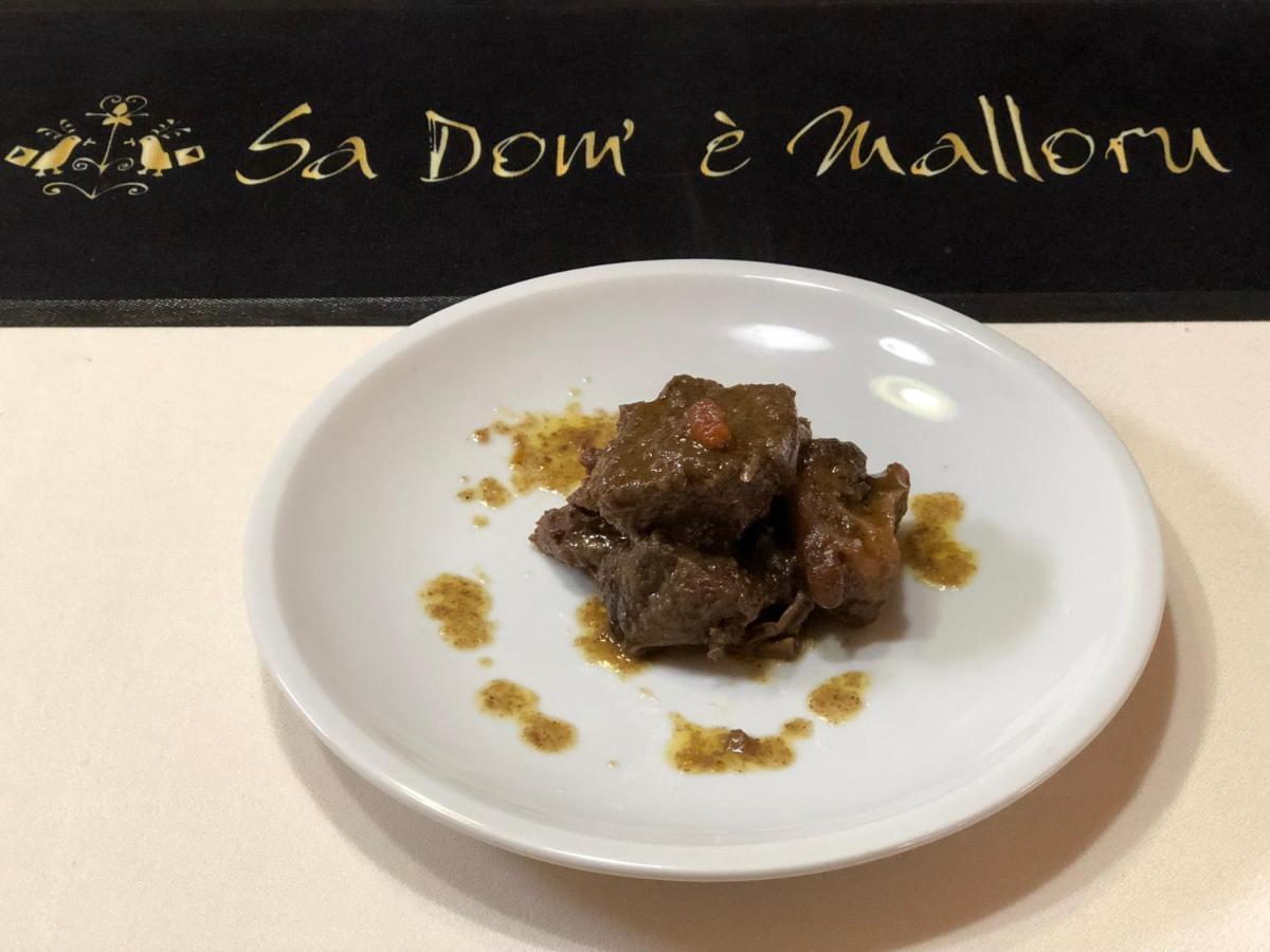 sa dom'e malloru Burcei Esterno foto